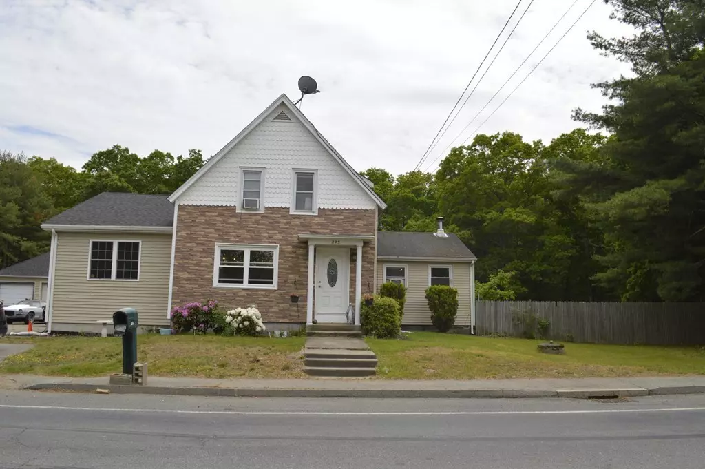 Seekonk, MA 02771,205 Oak Hill Ave