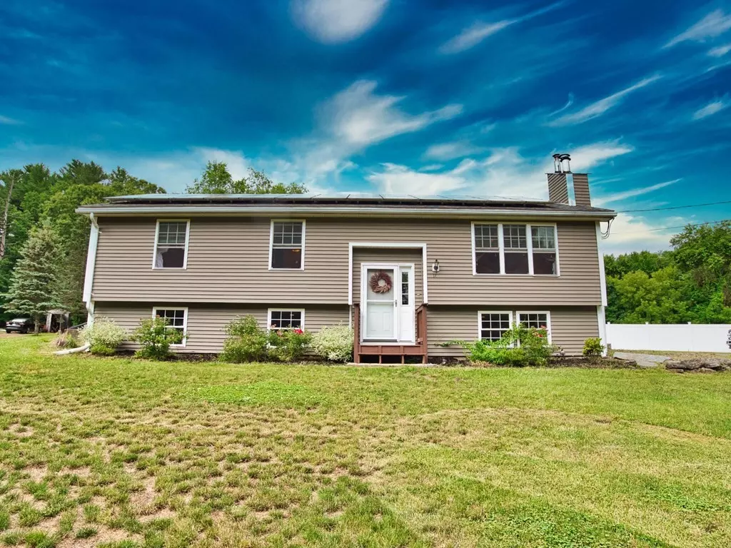 Douglas, MA 01516,14 Prentice Court