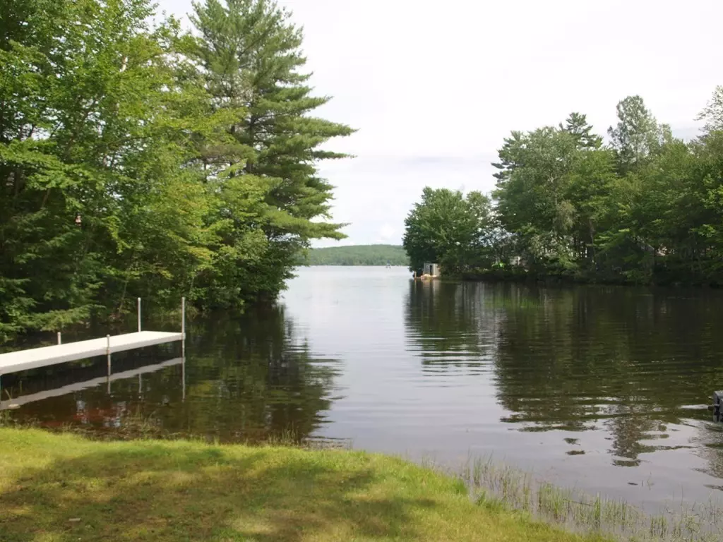 Middleton, NH 03887,156 Lakeshore Dr