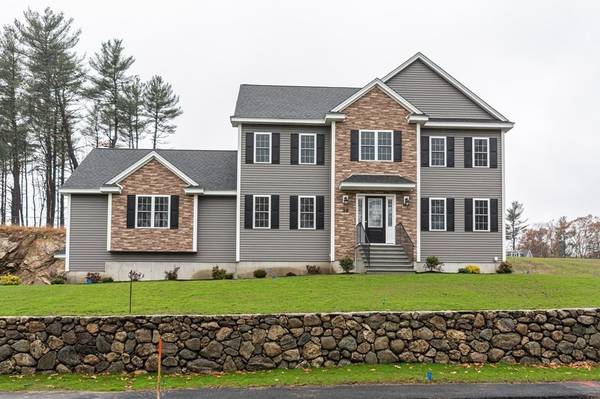 41 Fieldstone Lane, Billerica, MA 01821