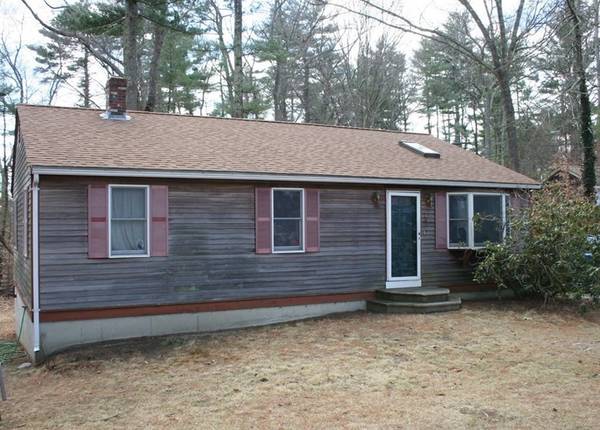 8 Sandy Point Road, Lakeville, MA 02347