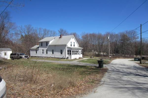 4 Day Road, Dudley, MA 01571