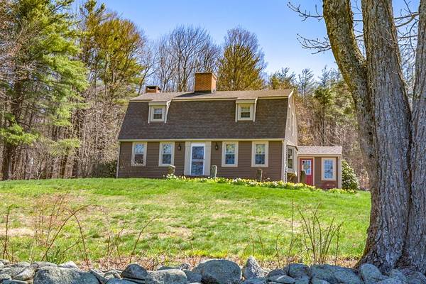 35 Ingell Rd, Chester, MA 01011