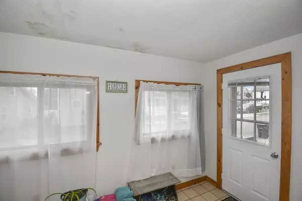 Leominster, MA 01453,7 Eden Gln