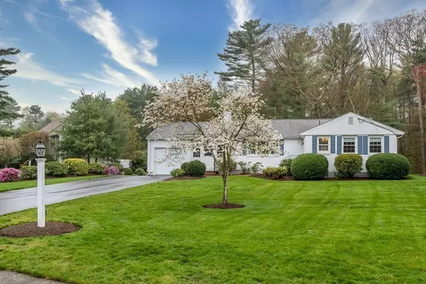 19 Birch Tree Road, Foxboro, MA 02035