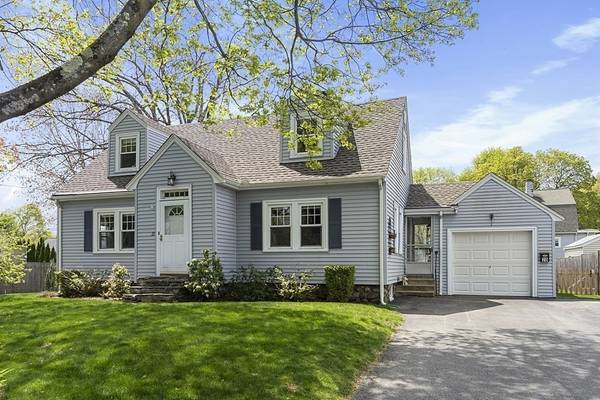 20 Acushnet Ave, Worcester, MA 01606