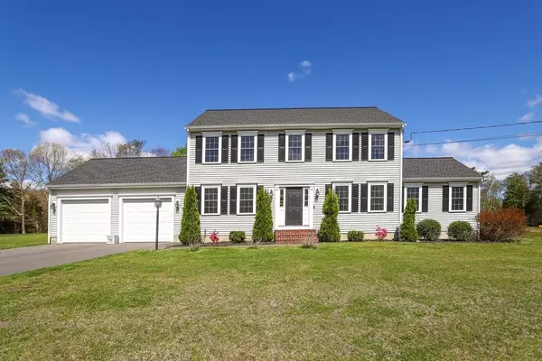 18 Highland Rd, Lakeville, MA 02347