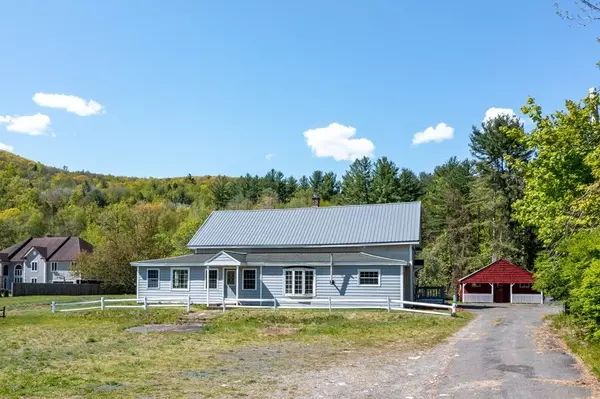 490 Westfield Rd, Russell, MA 01071