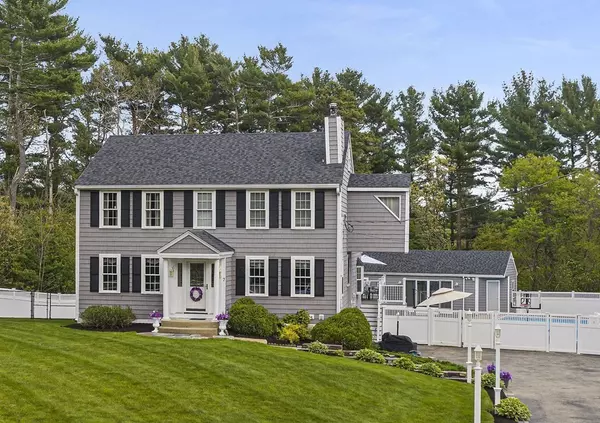 7 Lady Slipper Ln, Marshfield, MA 02050