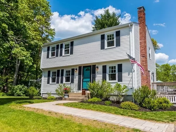 6 Old Farm Rd, Mansfield, MA 02048