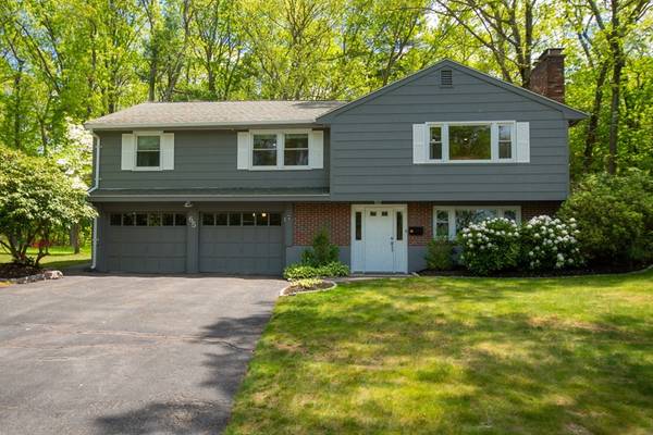 65 Angelica Dr, Framingham, MA 01701