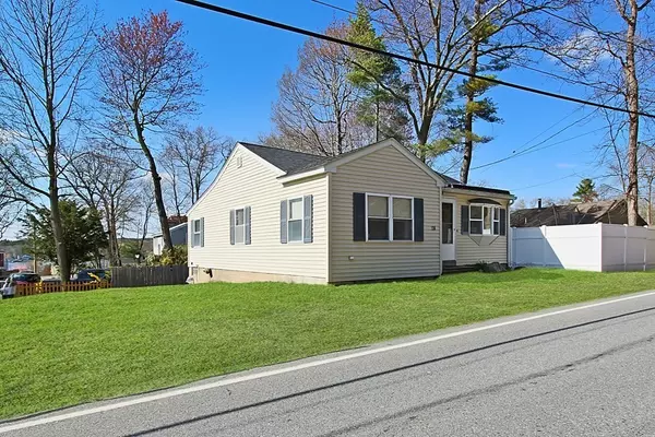 136 Willowdale Rd, Tyngsborough, MA 01879