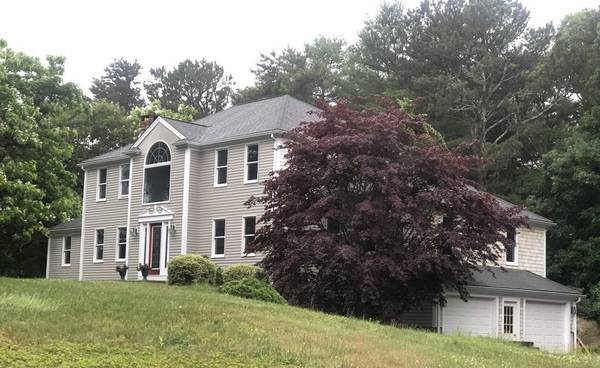 1 Bells Hills Road,  Bourne,  MA 02553