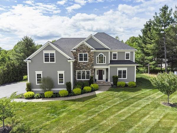 7 Ashwood Cir, Shrewsbury, MA 01545