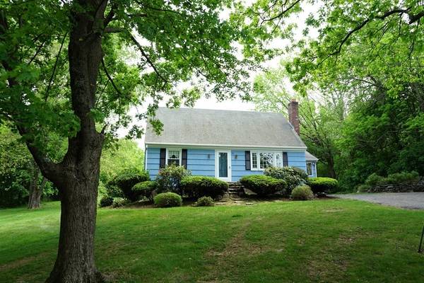 91 Eight Lots Rd, Sutton, MA 01590