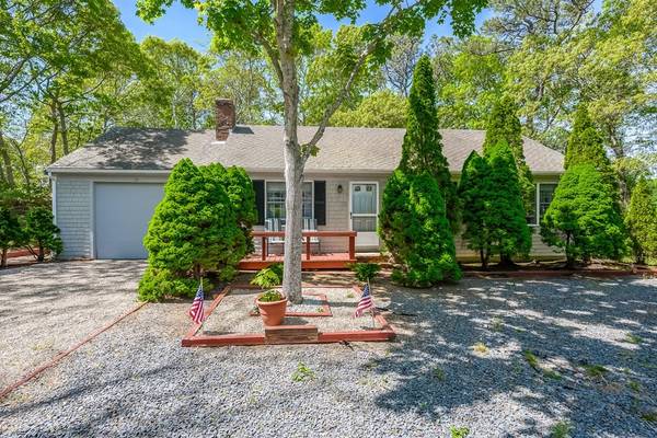 11 Lowell Dr, Orleans, MA 02653