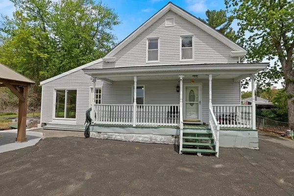 31 Parham Rd, Tyngsborough, MA 01879