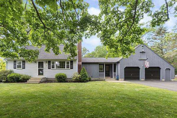 4 Karen Dr, Sterling, MA 01564