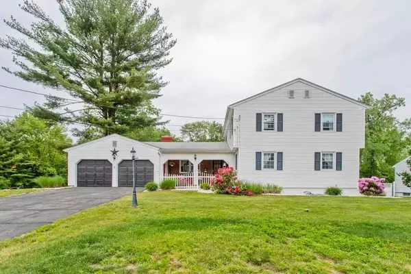 6 Old Carriage Dr, Wilbraham, MA 01095