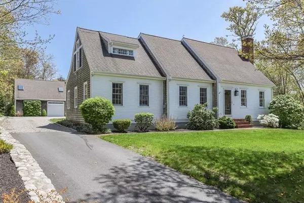 102 Gorham Rd, Harwich, MA 02646