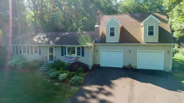 Sturbridge, MA 01566,22 Blueberry Lane