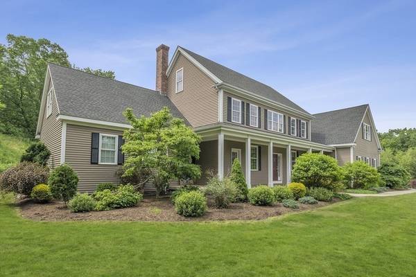 5 Ruby Way, Franklin, MA 02038