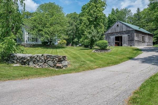 67 Stone School Rd, Sutton, MA 01590