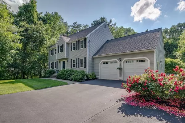 136 Harding Street, Medfield, MA 02052