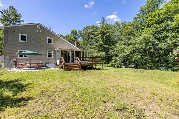 Brimfield, MA 01010,29 Crestwood Rd