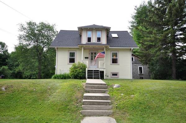 30 Hyde Park St, Winchendon, MA 01475