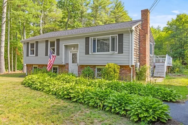 7 Clark Rd, Lakeville, MA 02347