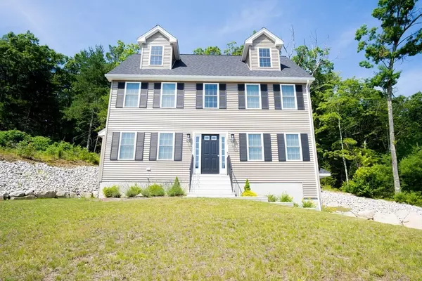 173 Fir Hill Ln, Northbridge, MA 01534