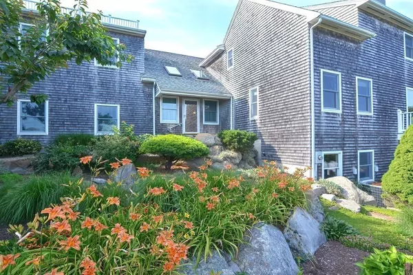 Rockport, MA 01966,8 Ruthern Way