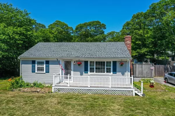 281 Old Strawberry Hill Rd, Barnstable, MA 02601