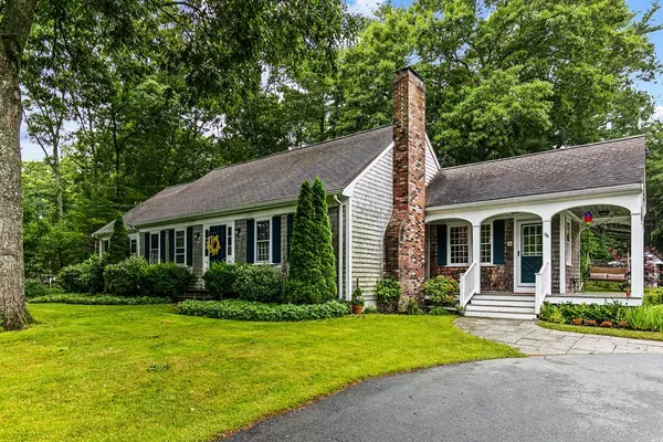 94 Highland Rd, Lakeville, MA 02347