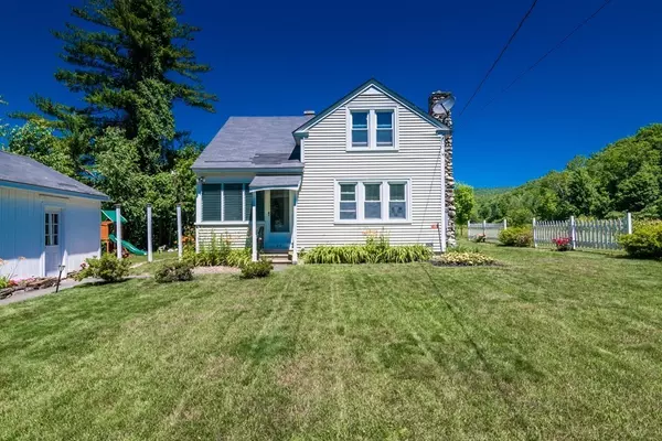 25 Barton Road, Greenfield, MA 01301