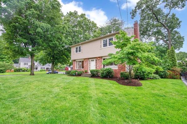 55 Harwich Rd, Longmeadow, MA 01106