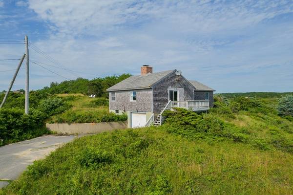 Truro, MA 02666,2 Ryder Hollow Rd