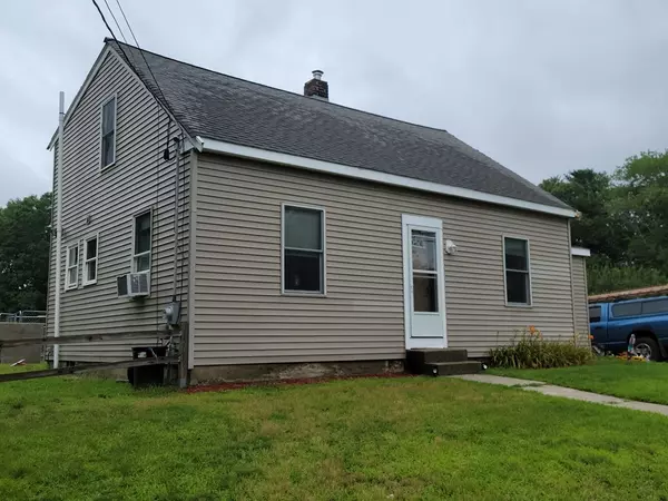 94 Precinct St, Lakeville, MA 02347