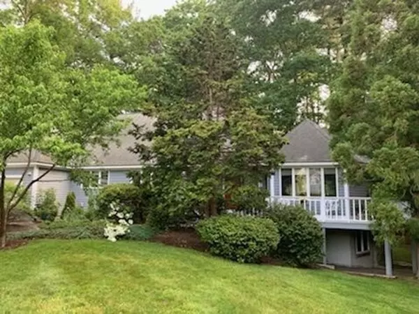 18 Grasshopper Lane, Acton, MA 01720