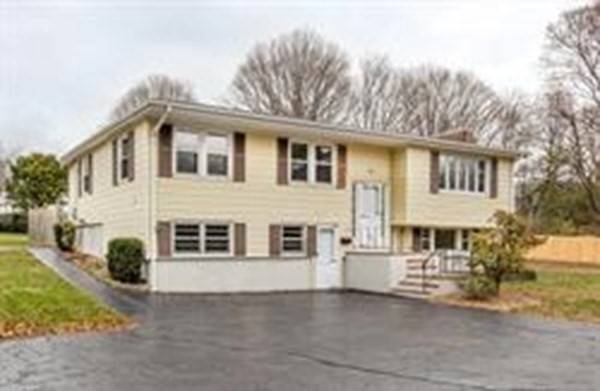 14 Cobb Terrace, Walpole, MA 02081