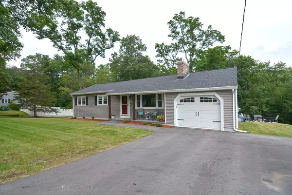 Chelmsford, MA 01824,9 Spaulding Rd