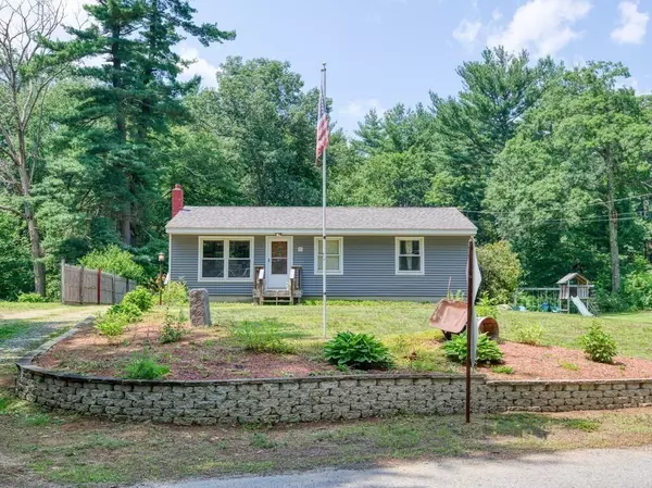 81 Webber Rd, Brookfield, MA 01506