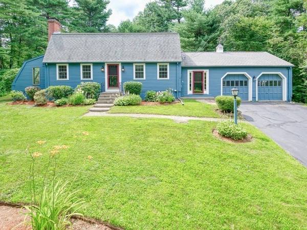 7 Newton St, Northborough, MA 01532