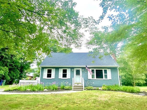 27 Cranberry Way, Marion, MA 02738