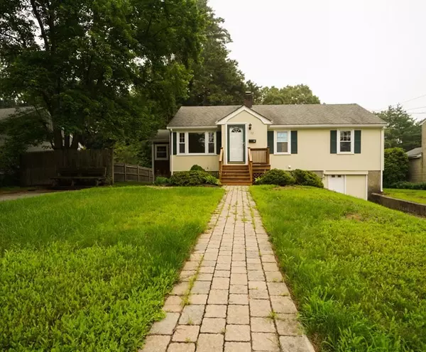 22 Dale Street, Medfield, MA 02052