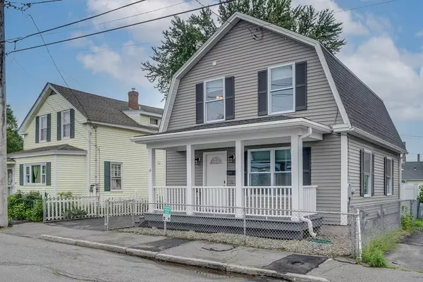 16 Carolyn Street, Lowell, MA 01850