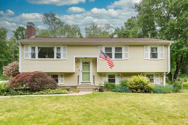 1571 Washington Street, East Bridgewater, MA 02333