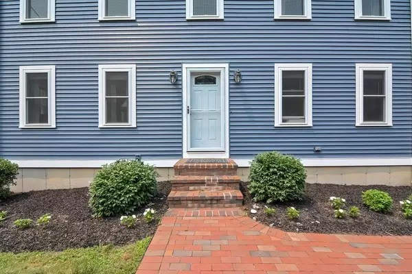 Taunton, MA 02780,45 Juniper Lane