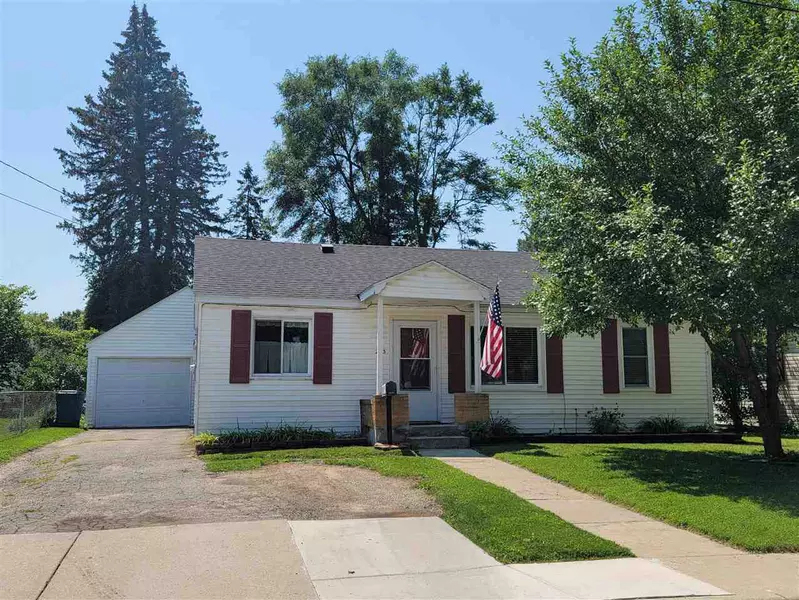 223 Darrow St., Clio, MI 48420